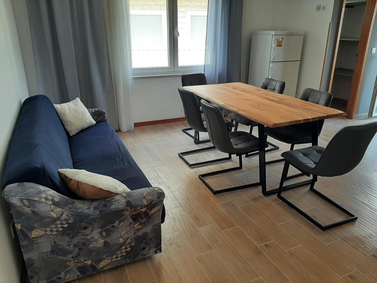 Apartments Tina Omis Luaran gambar