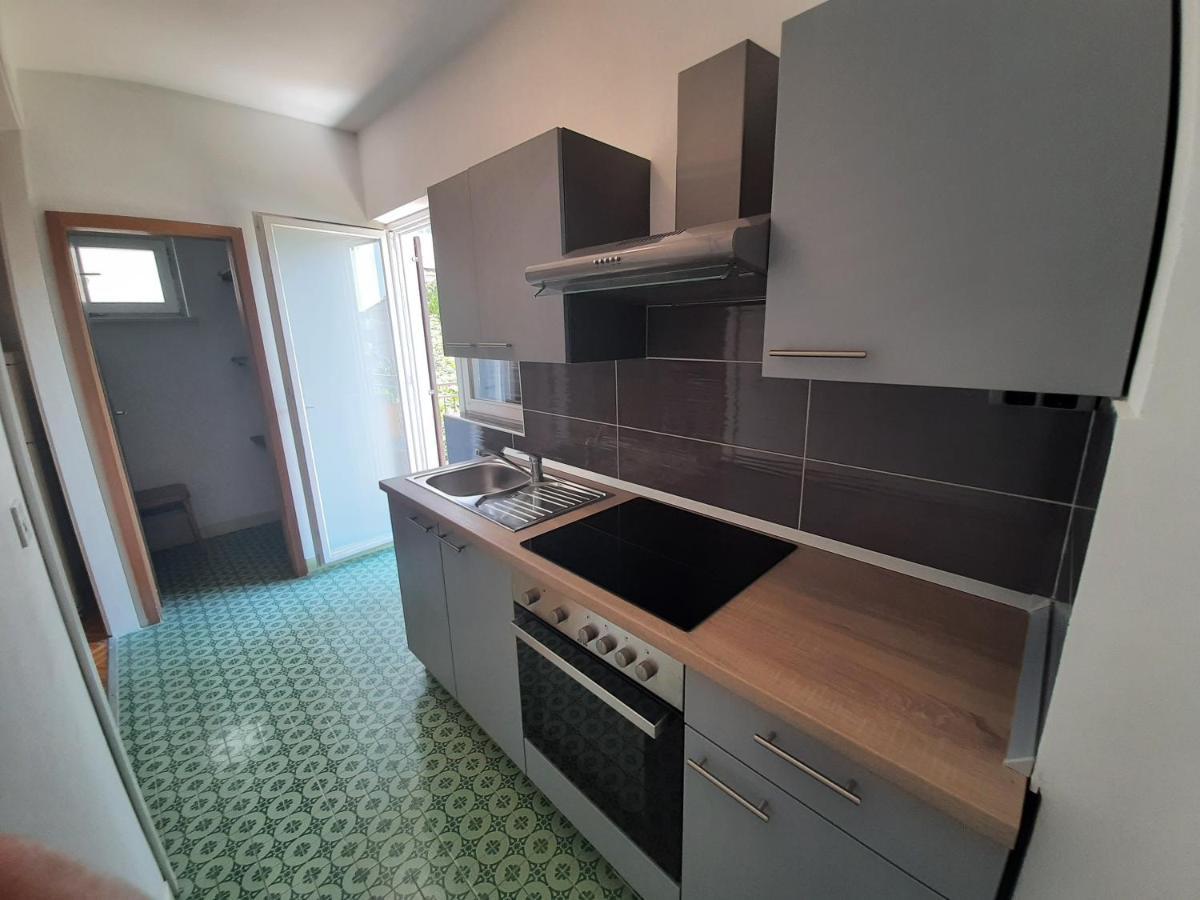 Apartments Tina Omis Luaran gambar