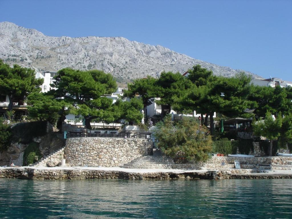 Apartments Tina Omis Luaran gambar
